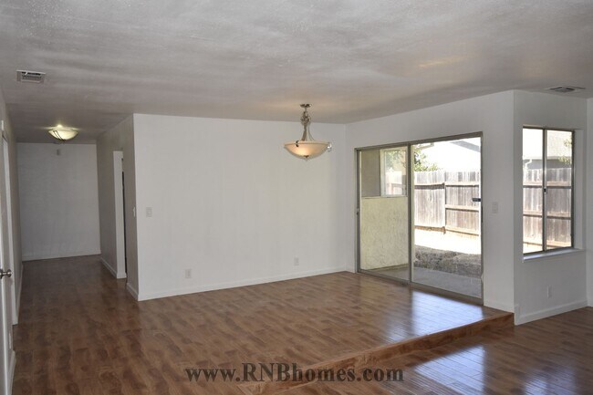Foto del edificio - 6847 Red Maple Way