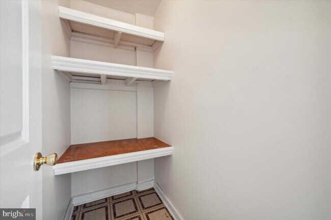 Foto del edificio - 2855 E Thompson St