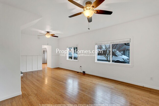 Building Photo - Charming 3 Bedroom Home in the Heart of Sh...