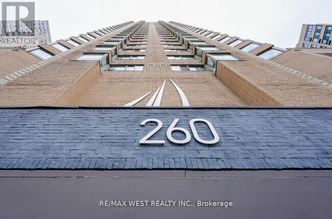 Building Photo - 260 Queens Quay W