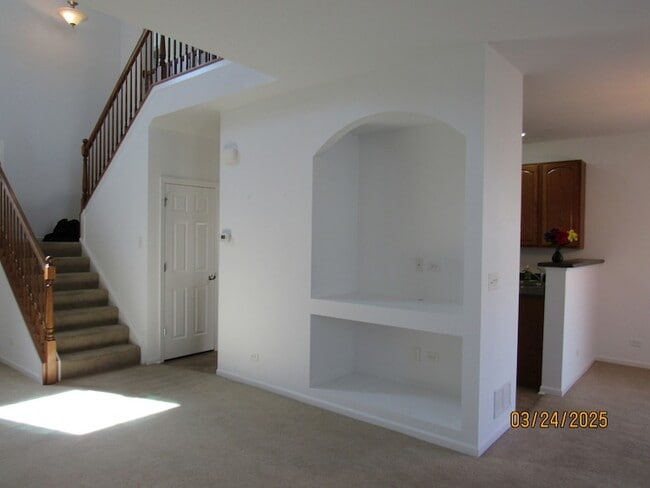 Building Photo - 494 S Jade Ln