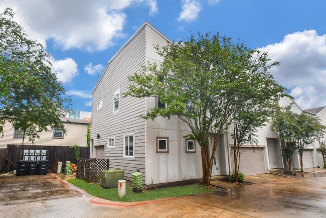 Building Photo - 5316 Avenue J