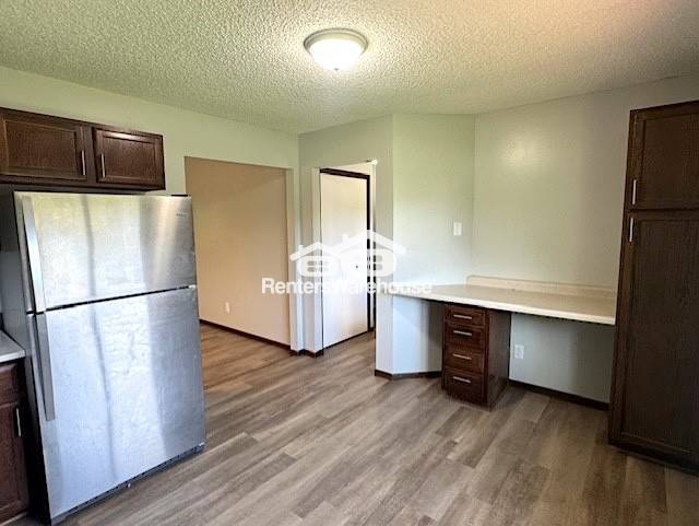 Building Photo - 2550 Teakwood Ln N