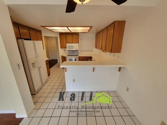 Foto del edificio - 2096 Northshore Dr