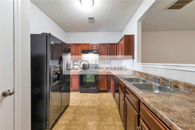 Building Photo - 2306 Bigwood Trail