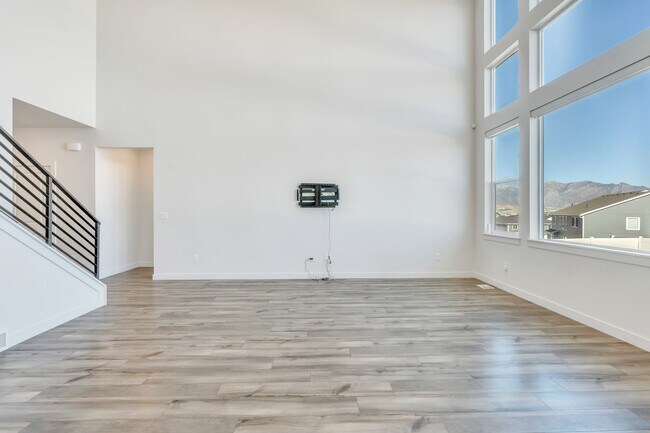 Building Photo - 2508 N Paintbrush Dr