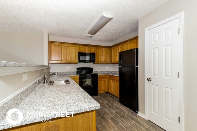 Foto del edificio - 5319 Creekview Way