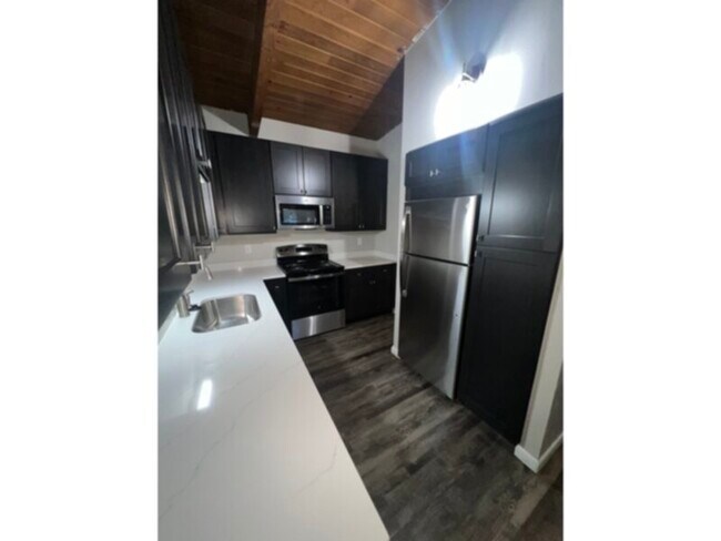 Foto del edificio - 6095 S Sterne Pkwy