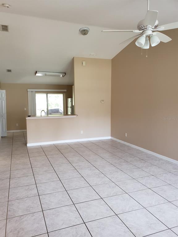 Foto del edificio - 23 Pine Hill Ln