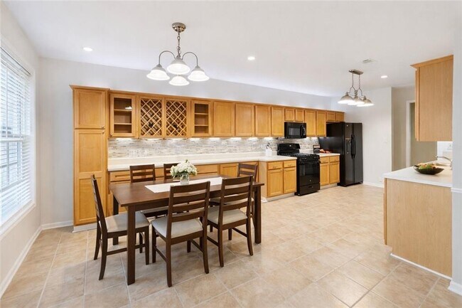 Foto del edificio - 2580 Avery Park Cir