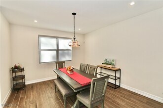 Building Photo - 7352 Rockefeller Dr