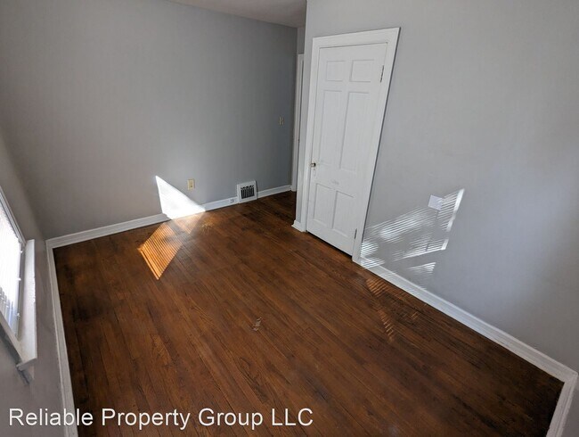 Building Photo - 2 br, 1 bath House - 3008 Crescent Ave
