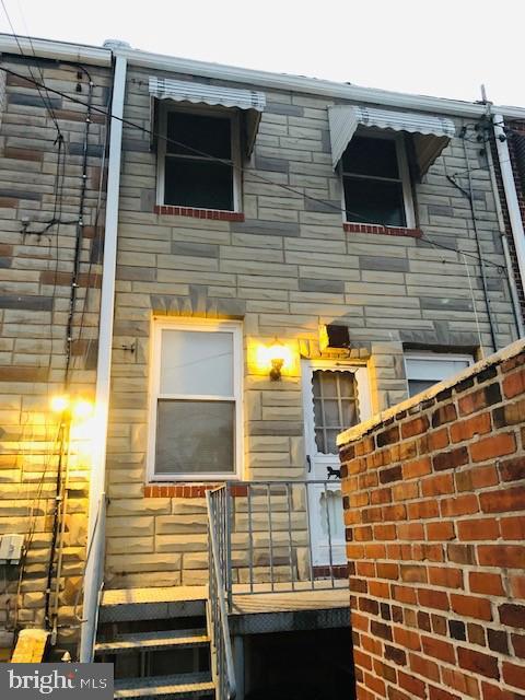 Primary Photo - 327 Drew St