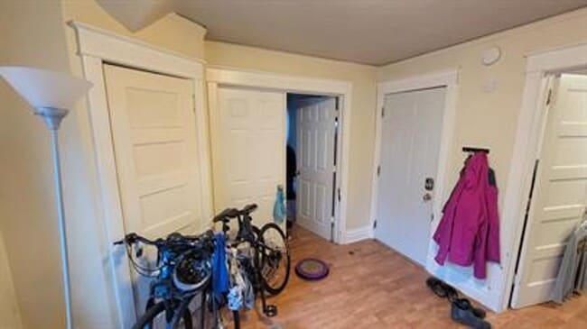 Foto del edificio - 617 E 8th St