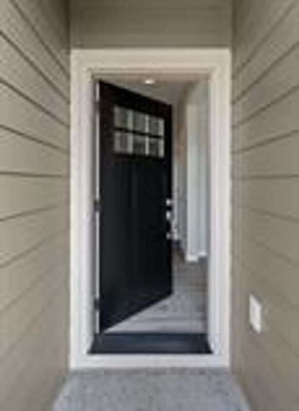 Building Photo - 16907 91st Dr NE