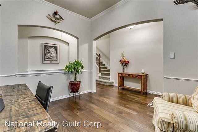 Building Photo - 5 br, 3 bath House - 15xx Lakeway Drive