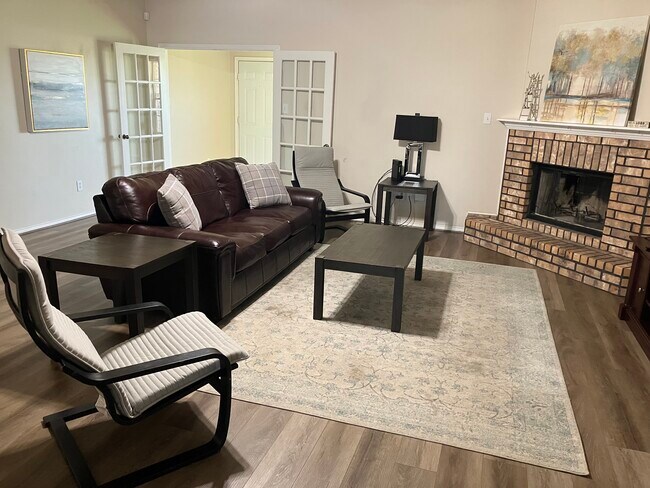 Foto del edificio - 6310 Emory St