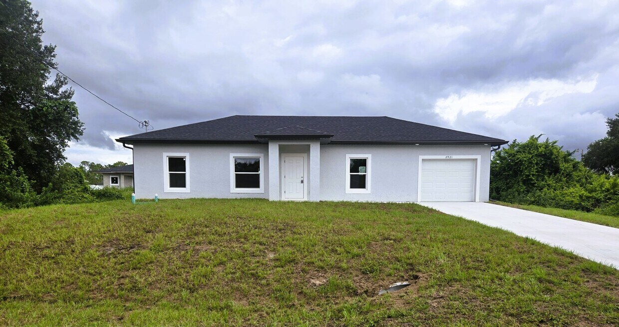 BRAND NEW 3/2/1 -SW LEHIGH ACRES FL - BRAND NEW 3/2/1 -SW LEHIGH ACRES FL