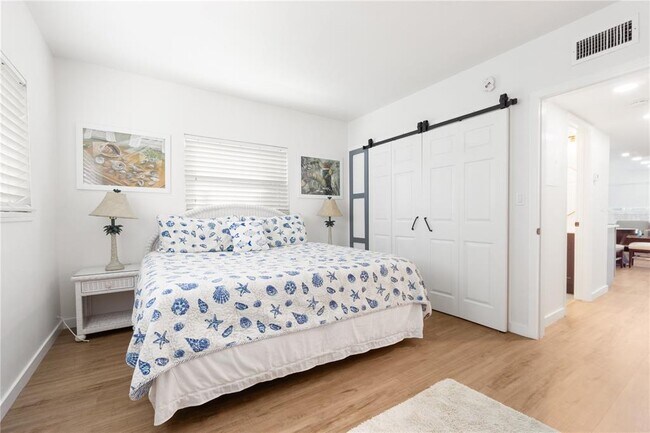 Building Photo - 3675 Gulf Blvd