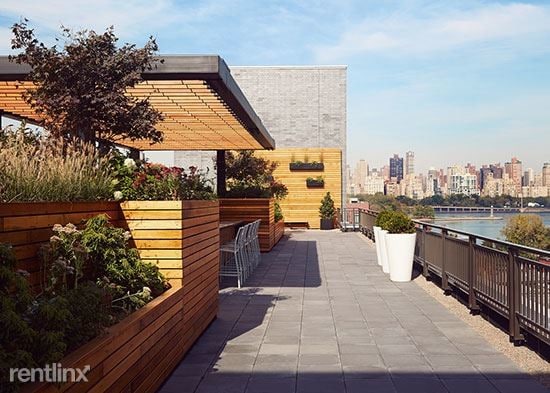 Building Photo - 2 br, 1 bath  - 1215 Broadway 8G