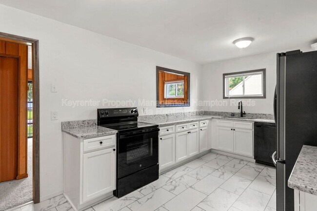 Building Photo - 4707 Dermott St