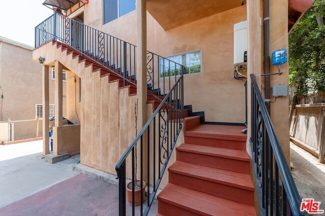 Photo - 1650 Talmadge Street Unit House