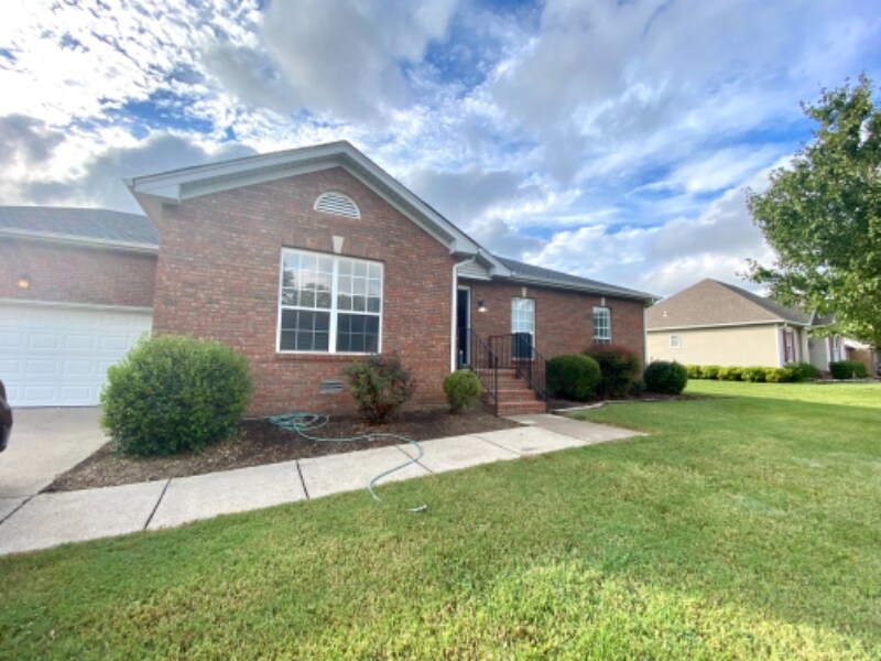 Primary Photo - 524 Autumndale Dr