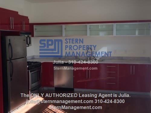 Interior Photo - 2640 Beachwood Dr.