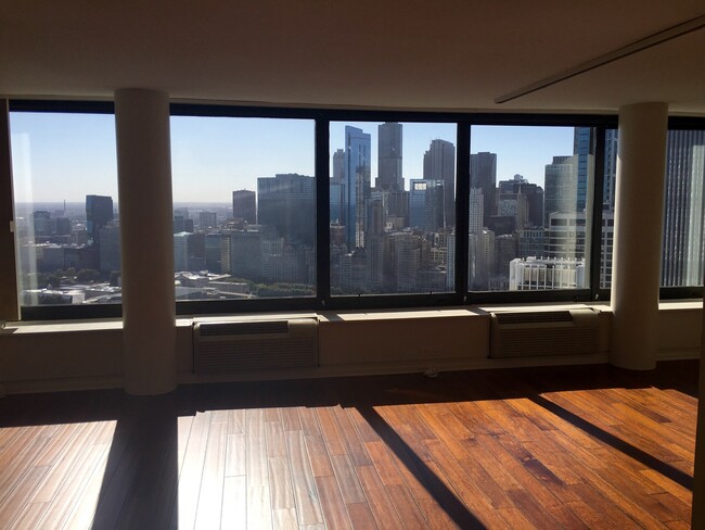 Foto del edificio - 155 N Harbor Dr