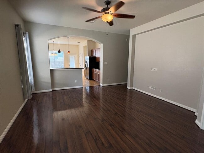 Building Photo - 310 Wildhorse Creek
