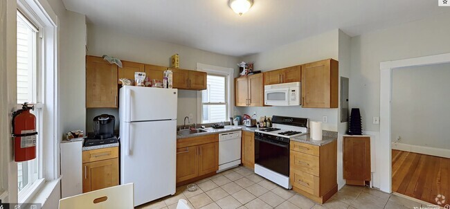 Building Photo - 30 Touro Ave