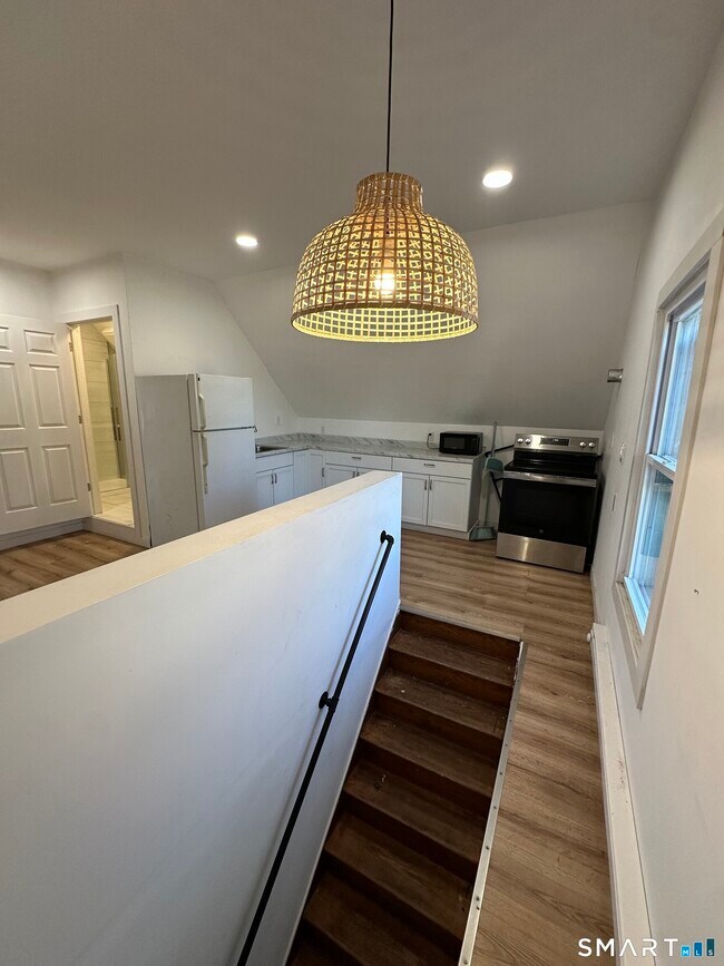 Foto del edificio - 27 E 9th St