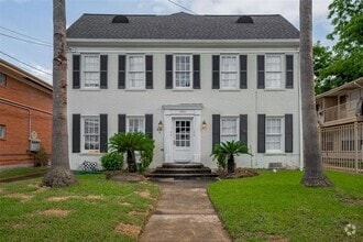 Building Photo - 1904 Binz St