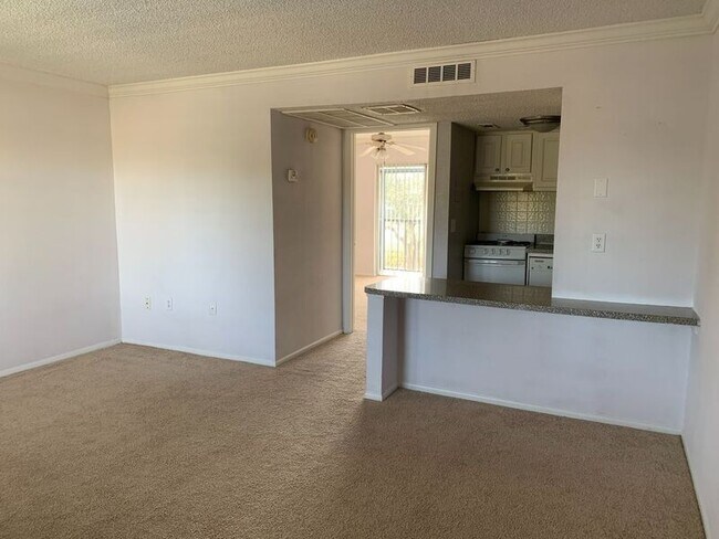 Building Photo - 103 Oyster Bay Circle