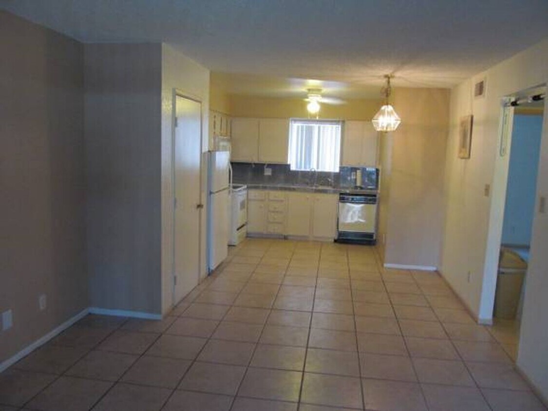 Foto del edificio - Newly Remodeled Spacious 2BR/1BA Home - TI...