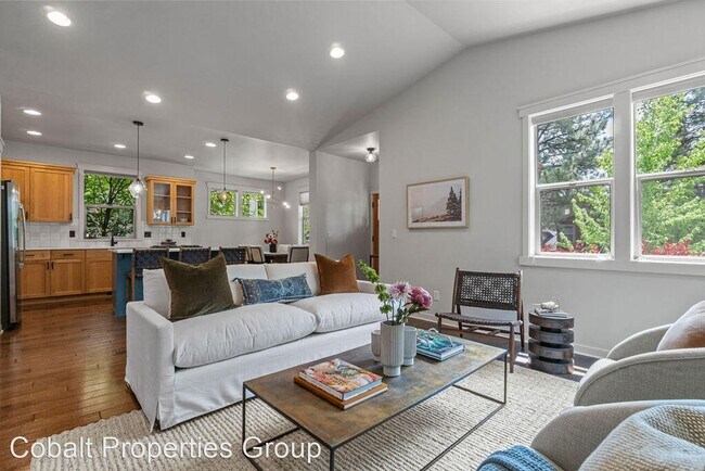 Building Photo - 3 br, 2.5 bath House - 2446 NW Lolo Drive
