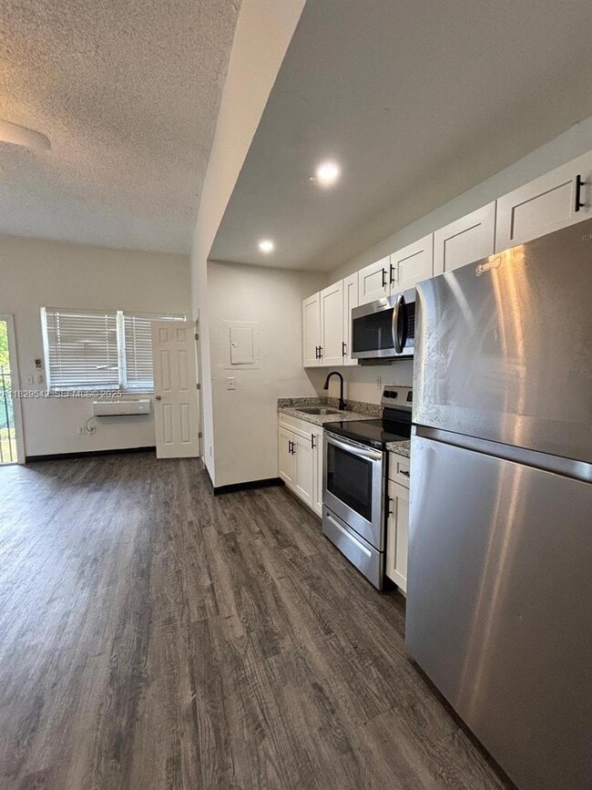 Foto del edificio - 467 NW 8th St