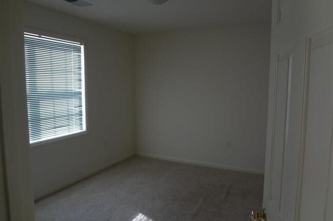 Building Photo - 2120 Wolf Tech Ln