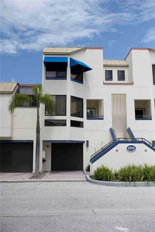 Foto principal - 1912 Harbourside Dr