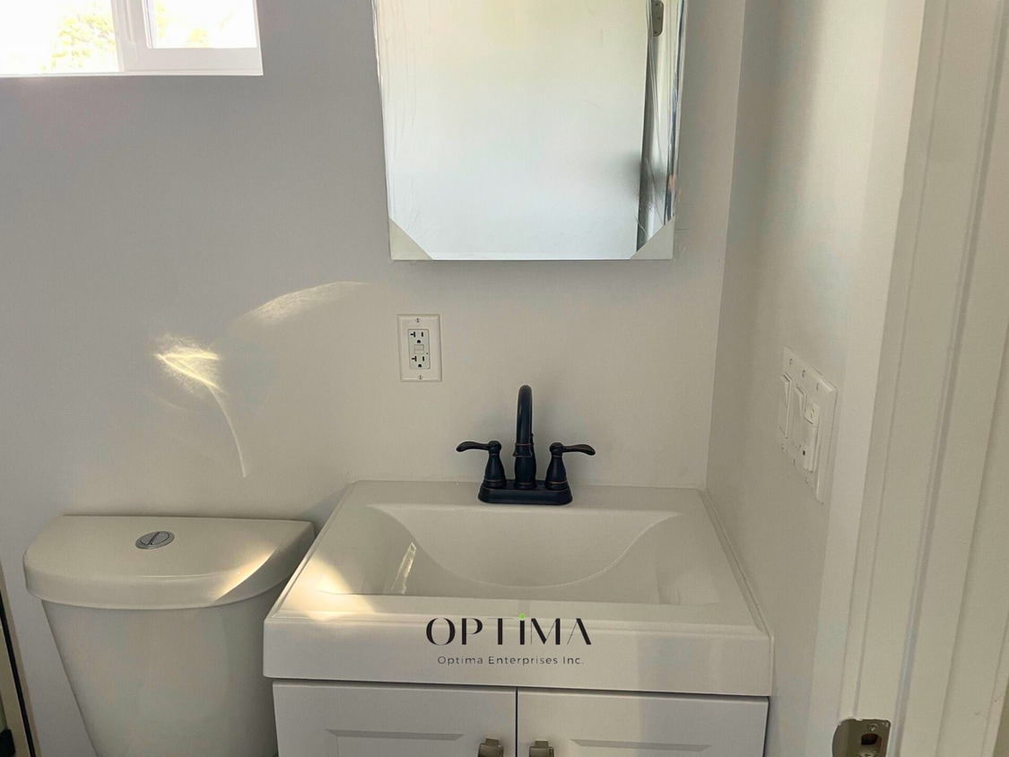 Foto del edificio - Coming Soon | Private Studio Home in Lake Balboa