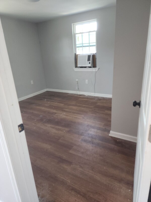 Foto principal - 2389 Tennessee St