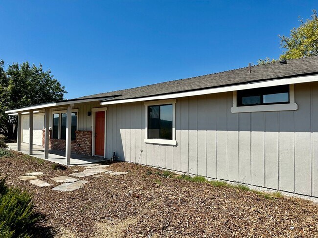Foto del edificio - 3 br, 2 bath House - 7481 Kingsbury Road