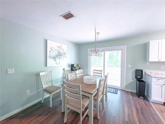 Foto del edificio - 4814 SW 57th Dr