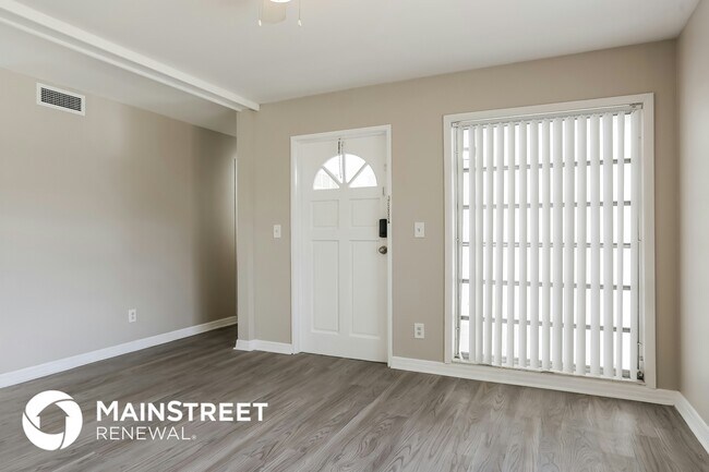 Foto del edificio - 7107 NW 66th St