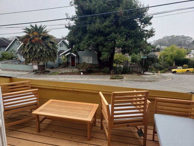 Foto del edificio - 962 Ferdinand Ave