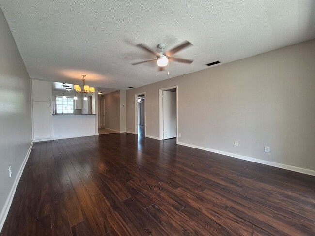 Charming 2-Bedroom Condo in Scenic Winter ... - Charming 2-Bedroom Condo in Scenic Winter ...