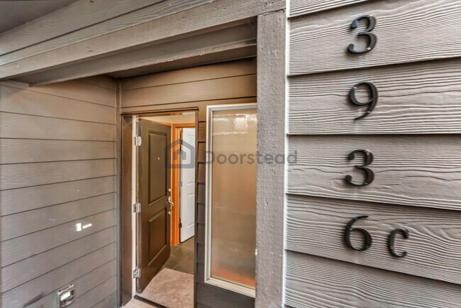 Building Photo - 3936 14th Ave S