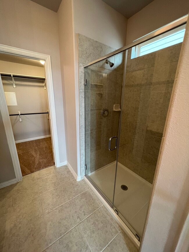 Building Photo - 15446 Islandview Ln