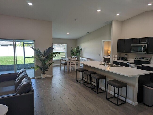 Foto del edificio - 5245 NW Gamma St