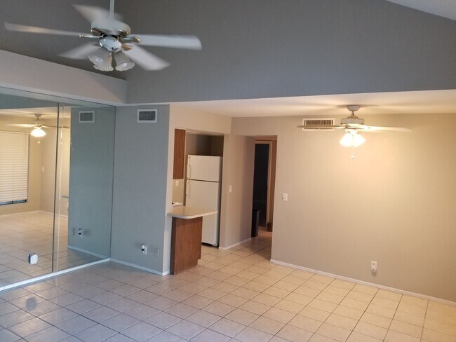 Building Photo - 8888 N 47th Ave